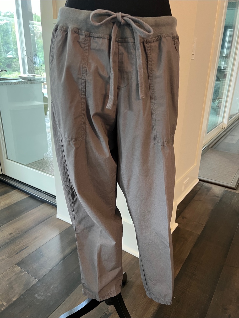 Casual Women's Drawstring Trousers in Gray